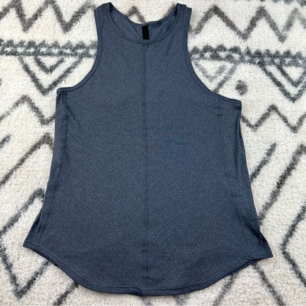 Lululemon Essence Tank - Picture 4 of 6